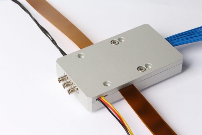 Photonic Module Photo of the repeater module with the package closed.