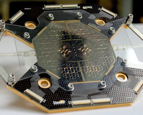 DEMUX PIC assembly